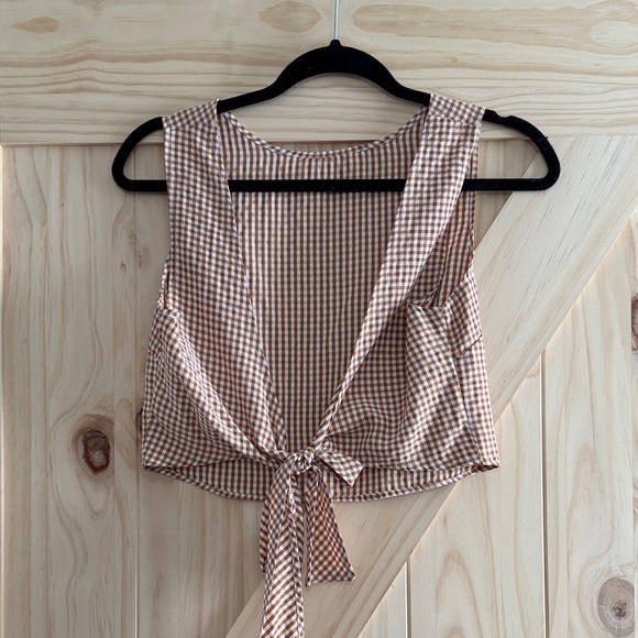 Brown Gingham Tie-Back Top - Picture 2 of 2